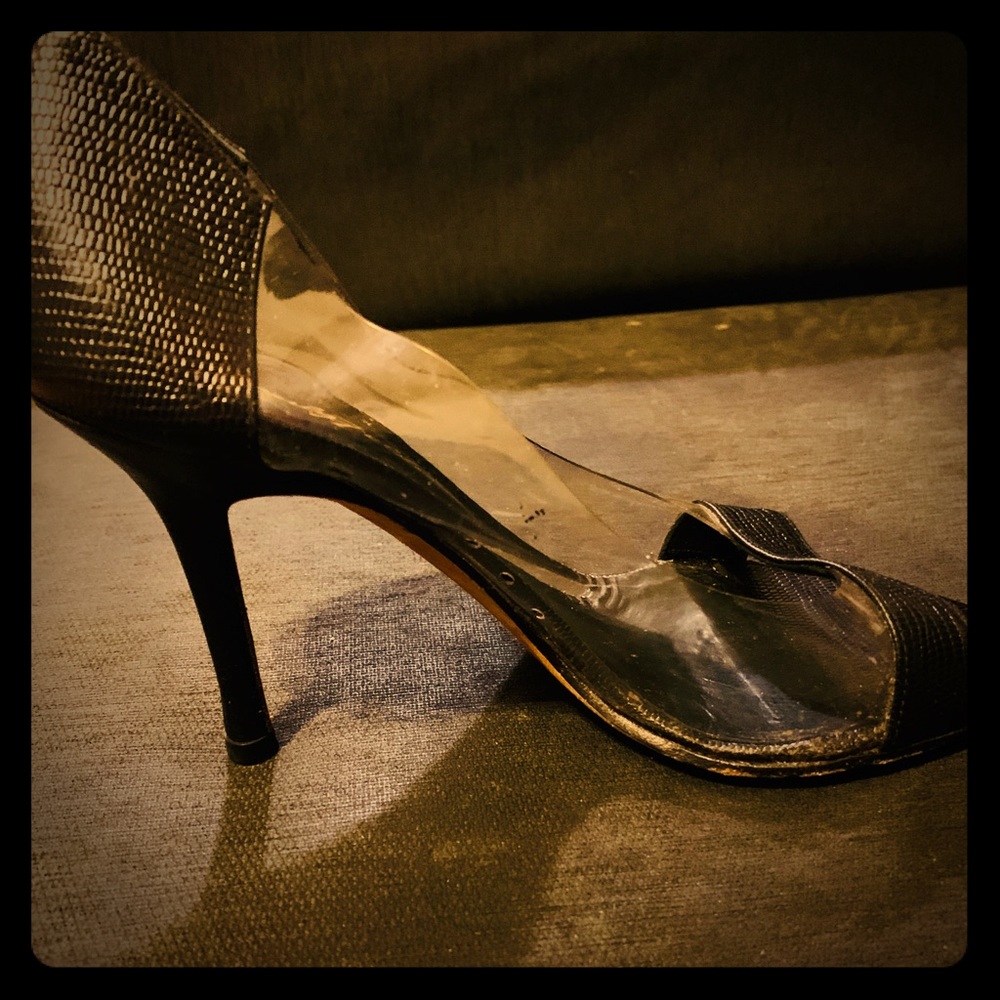 Beverly Feldman Leather Pumps